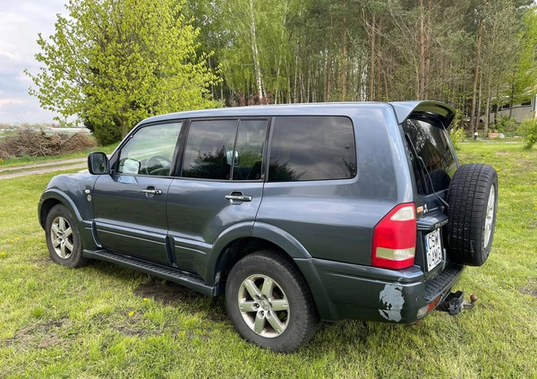 Mitsubishi Pajero cena 20000 przebieg: 320000, rok produkcji 2005 z Świecie małe 106